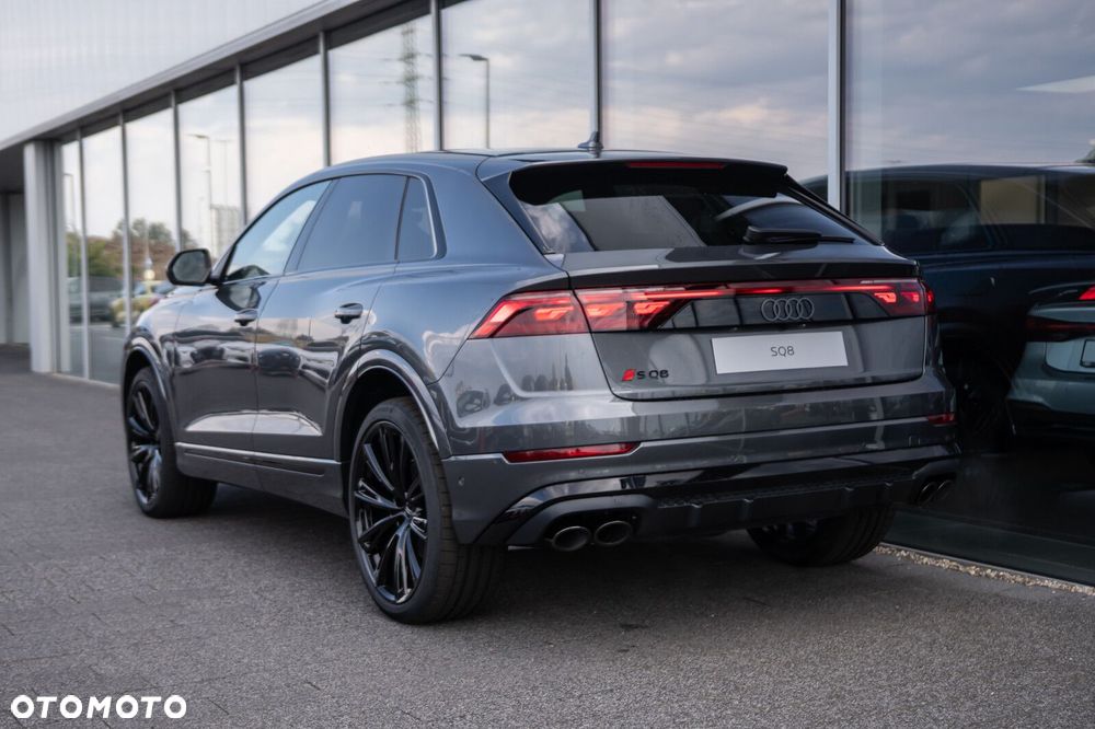 Audi SQ8 TFSI Quattro Tiptronic - 4