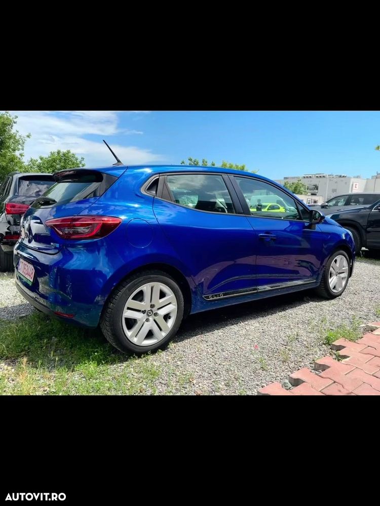 Renault Clio - 10