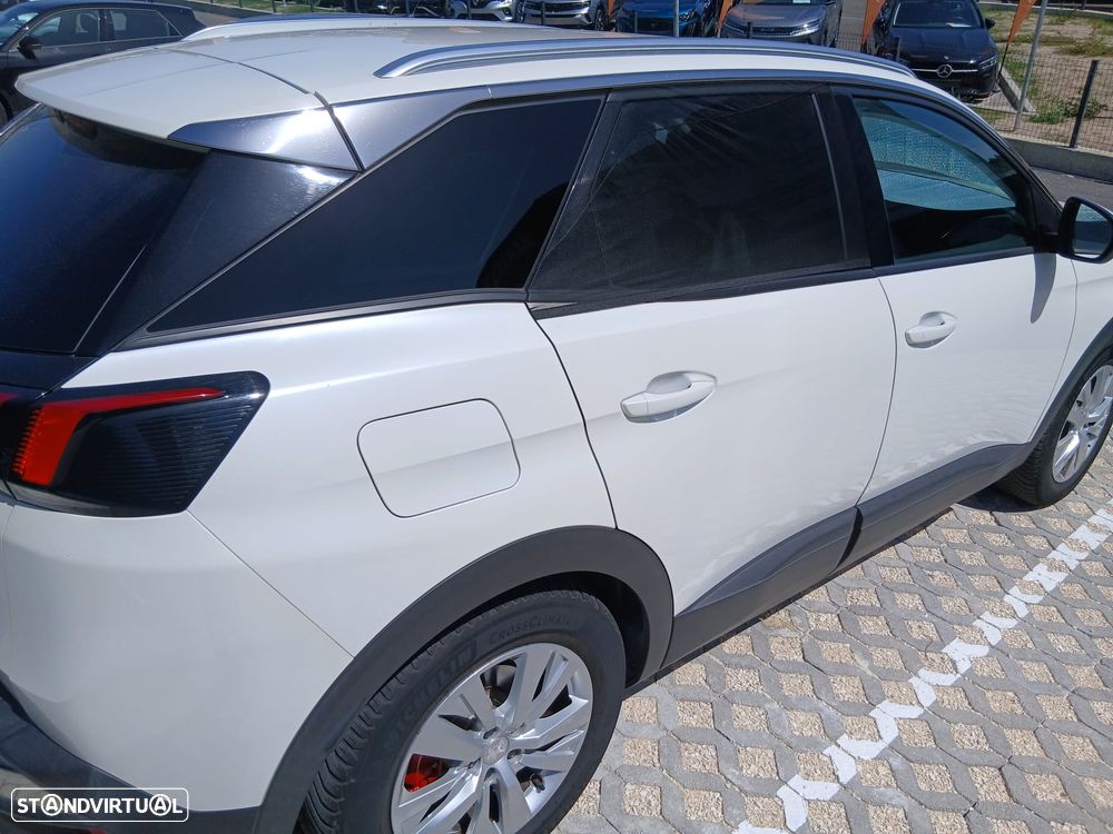 Peugeot 3008 PureTech 130 Stop & Start GPF Active Pack - 4