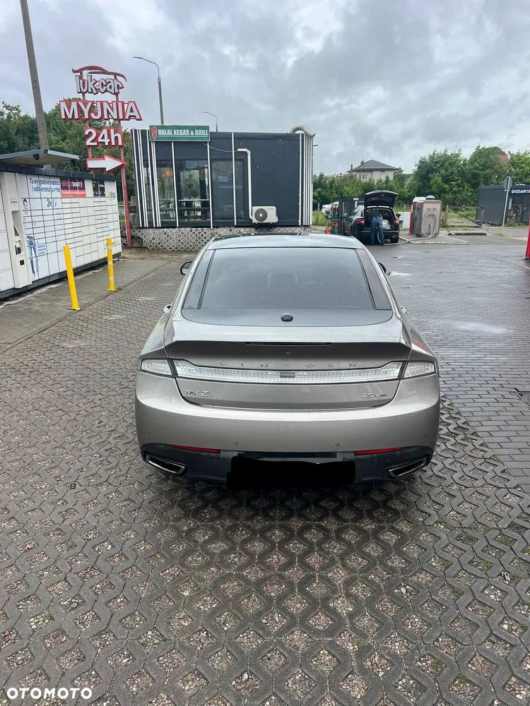 Lincoln MKZ - 13