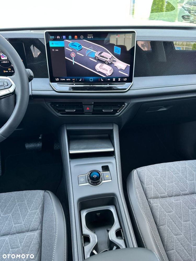 Volkswagen Tiguan - 24