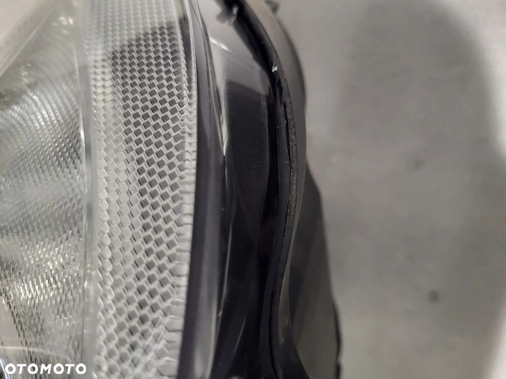 BMW 3 E90 XENON NIE SKRĘTNY KOMPLET LAMP PRZEDNICH  69427379/ 69427389 - 9