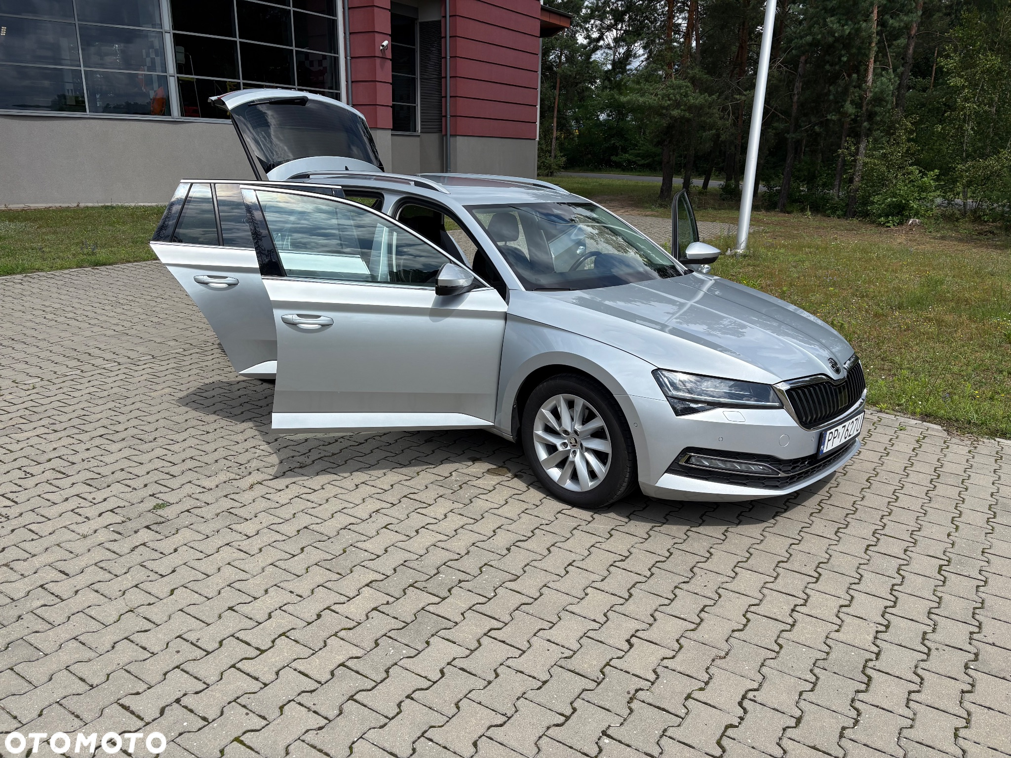 Skoda Superb 2.0 TDI DSG Style - 13