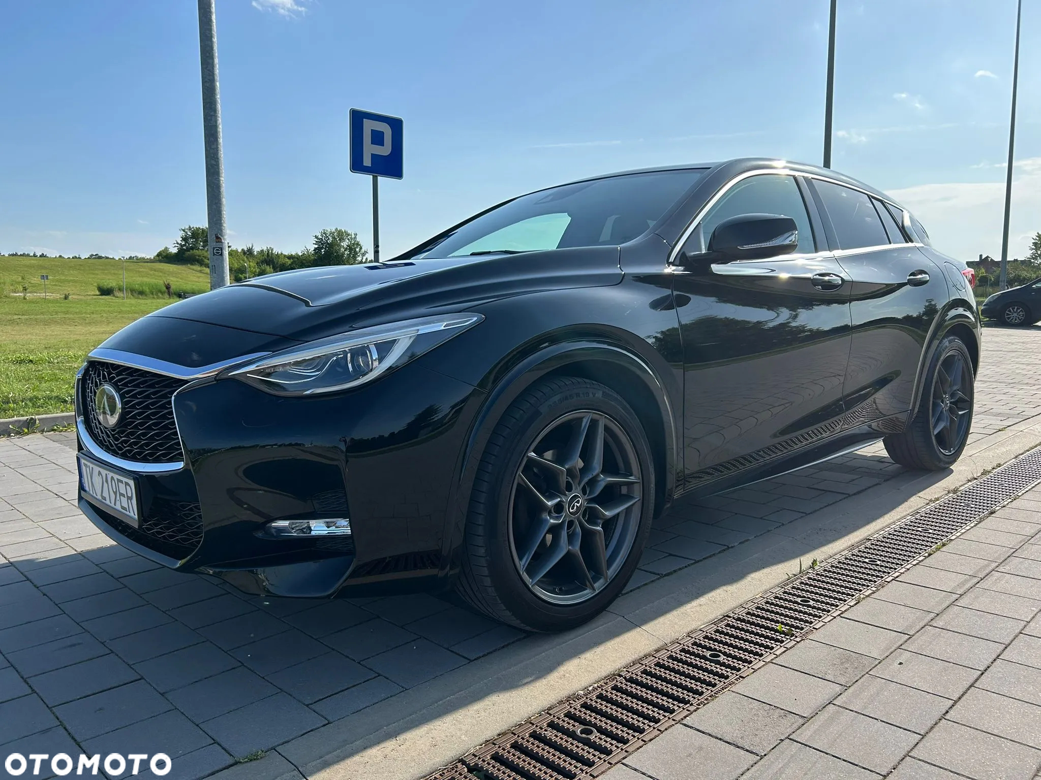 Infiniti Q30 - 20