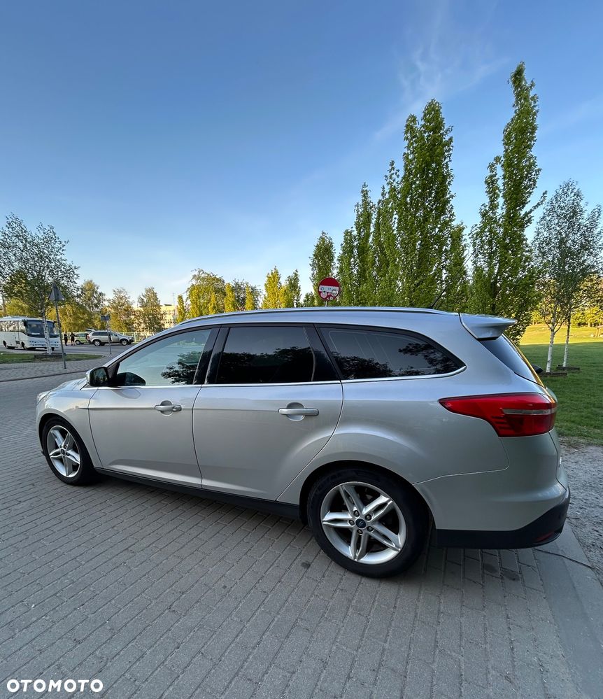 Ford Focus ver-2-0-tdci-titanium-ass - 12