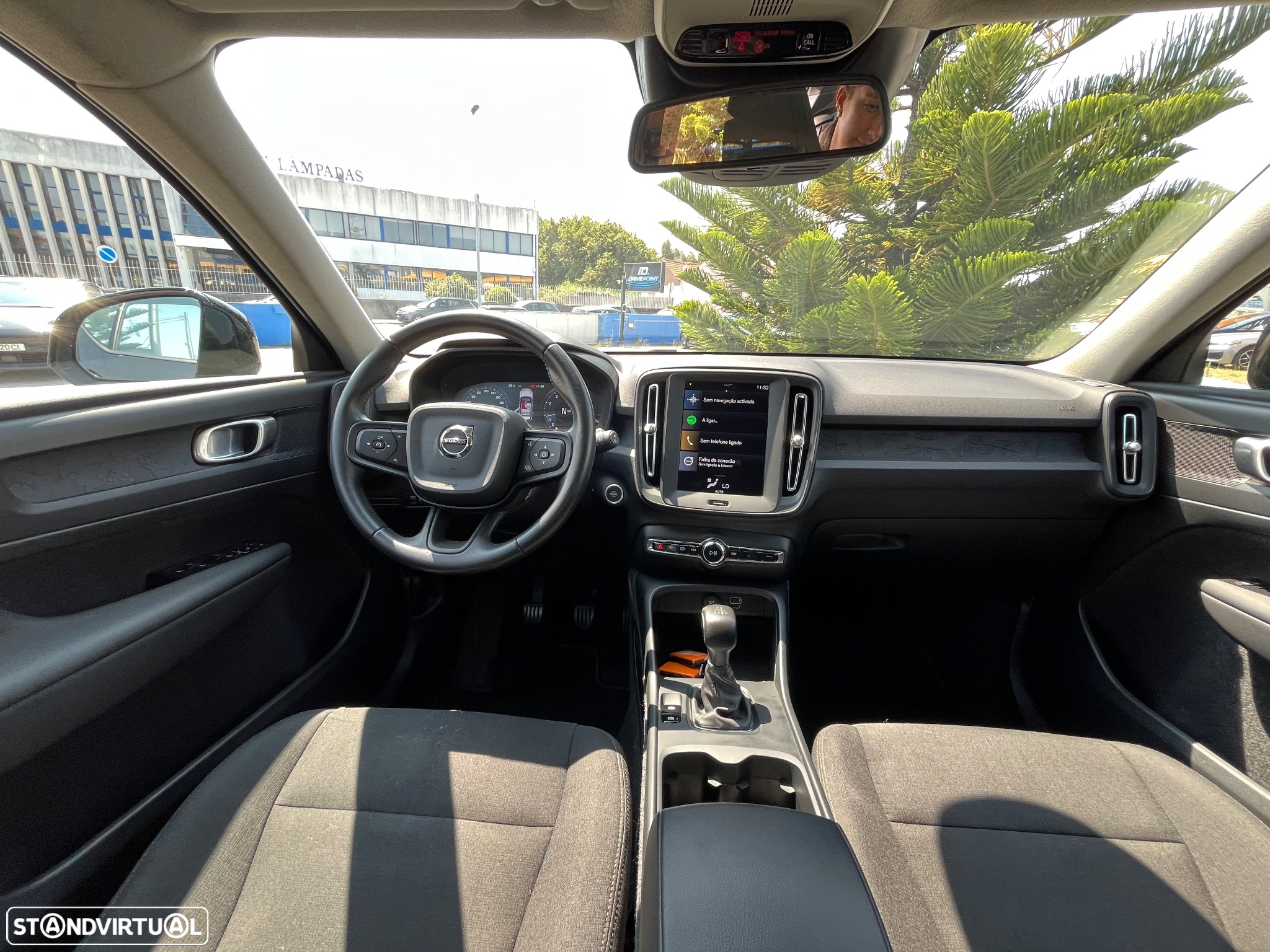 Volvo XC 40 1.5 T2 Momentum Plus - 49