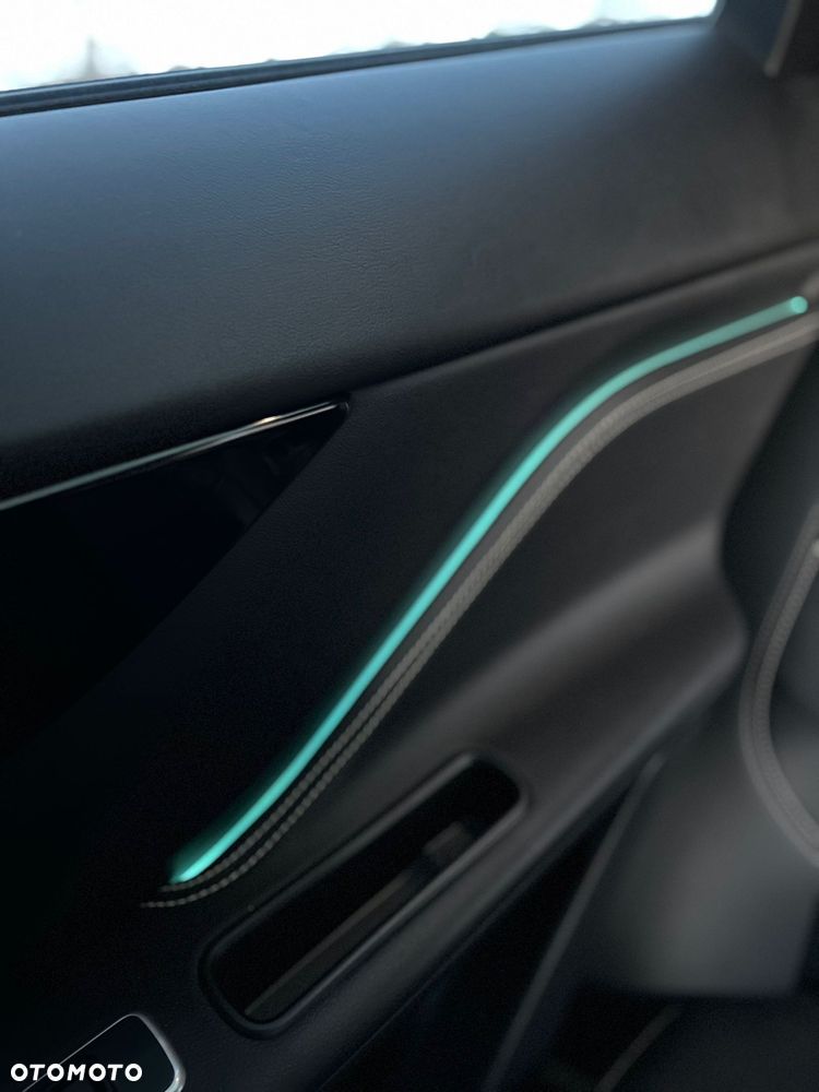 Jaguar F-Pace 2.0 i4D AWD R-Sport - 28