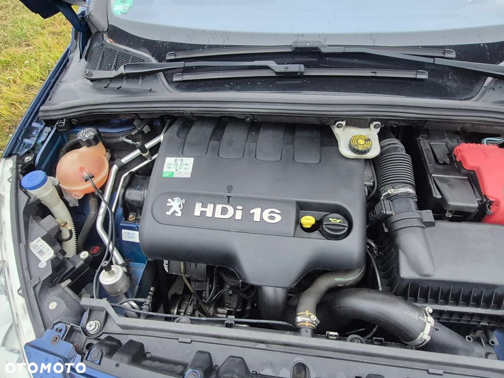 Peugeot 308 2.0 HDi Premium Plus - 22