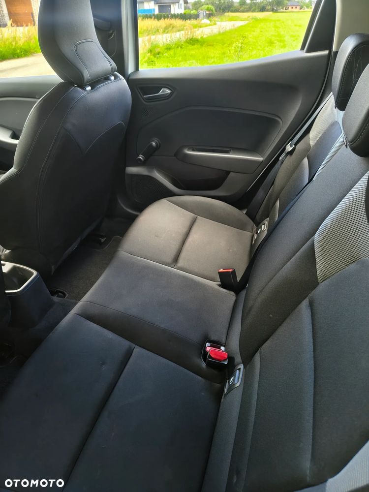 Renault Clio - 9