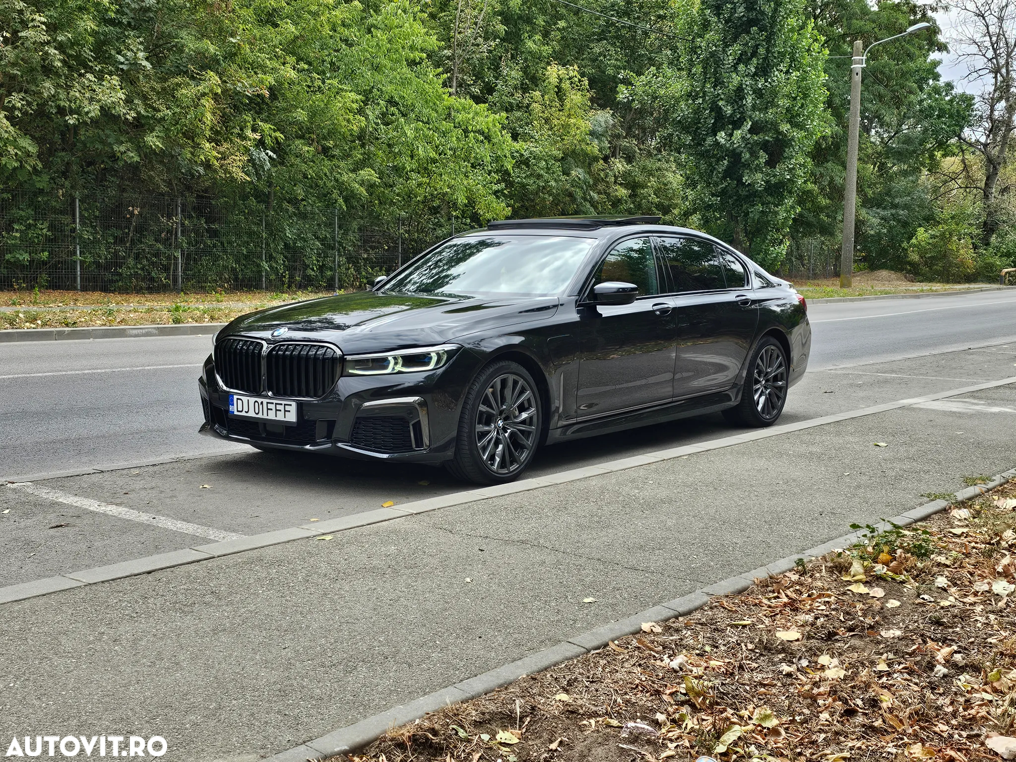 BMW Seria 7 745Le AT PHEV - 23