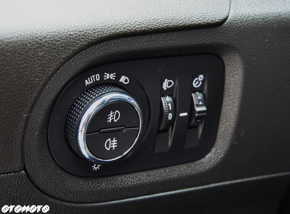 Opel Grandland X 1.2 Start/Stop Business Elegance - 22