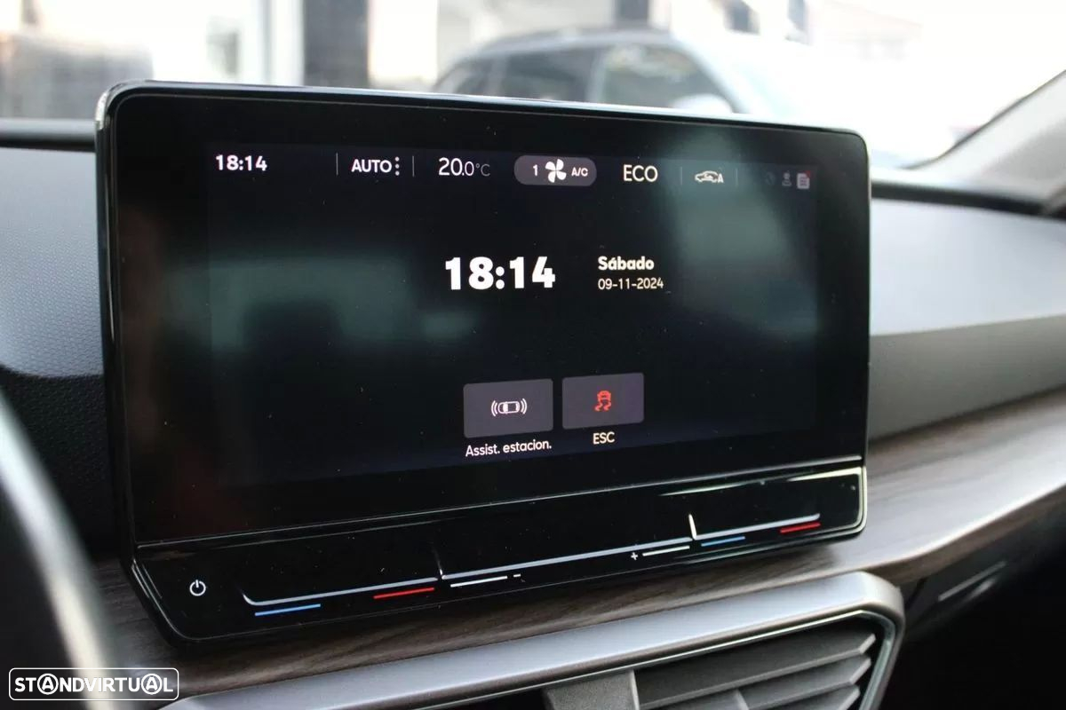 SEAT Leon 1.4 e-Hybrid Xcellence DSG - 16