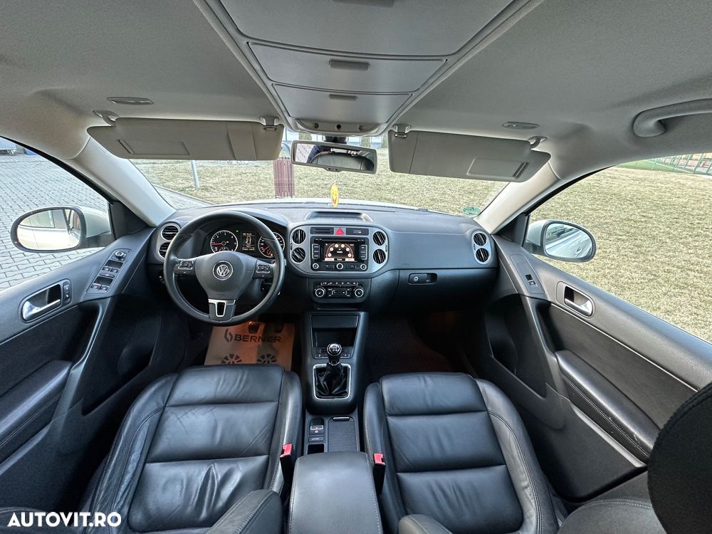 Volkswagen Tiguan - 11