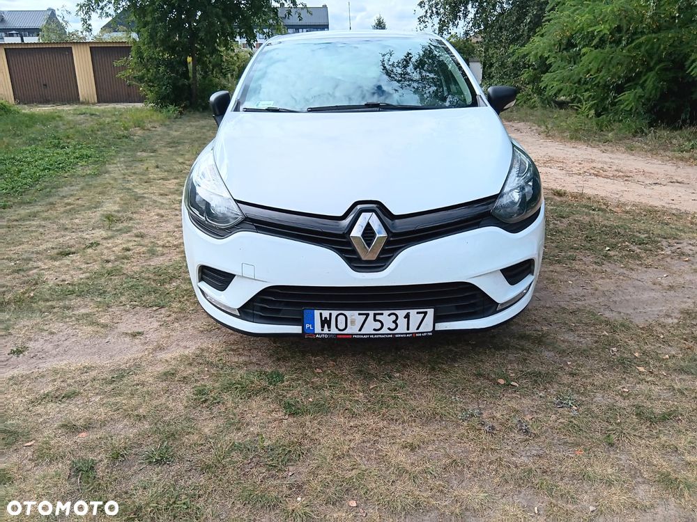 Renault Clio - 9