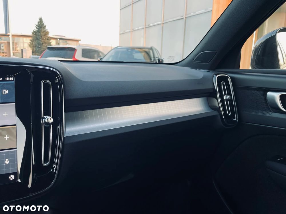 Volvo XC 40 B3 Core - 13