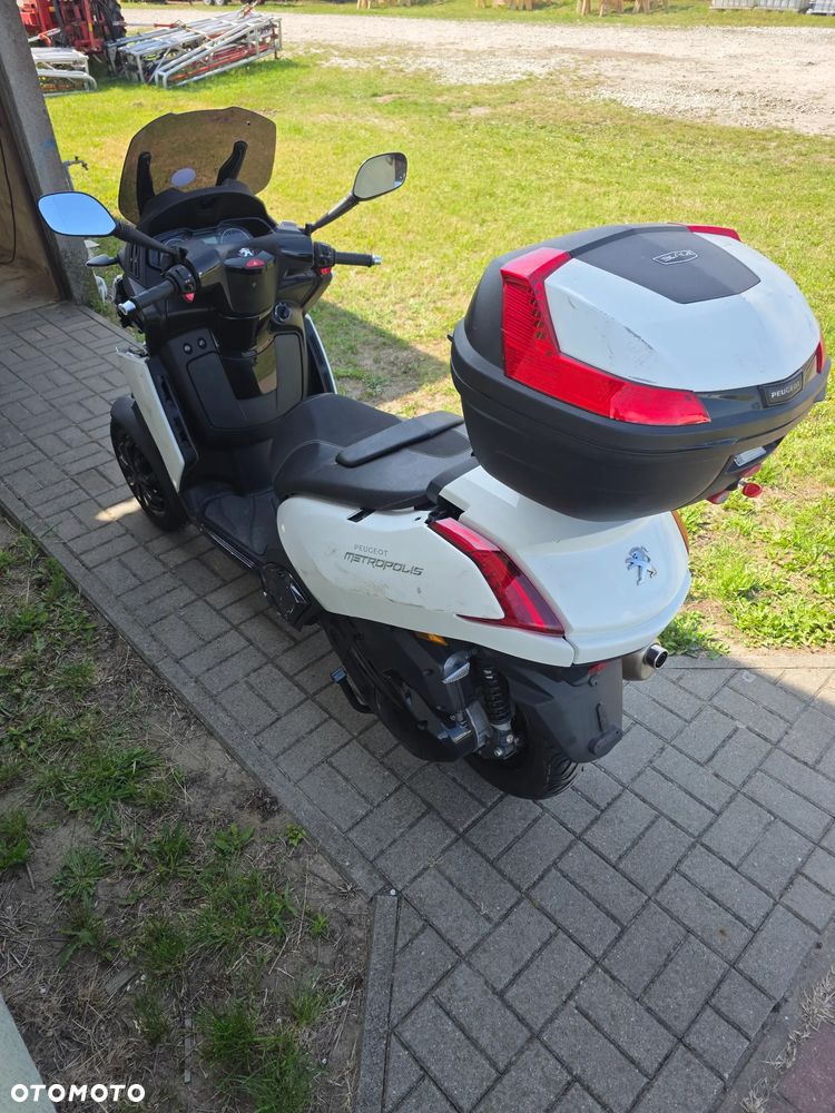 Peugeot Metropolis - 7