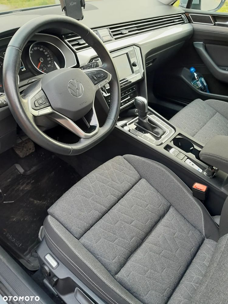 Volkswagen Passat 1.5 TSI EVO Elegance DSG - 9