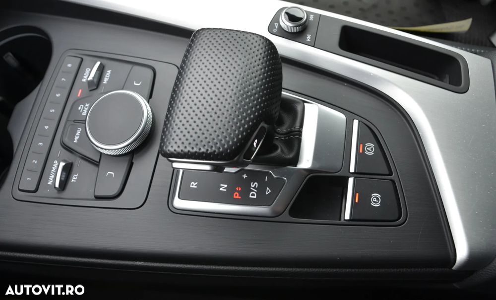 Audi A5 ack 40 TFSI S tronic S line - 24