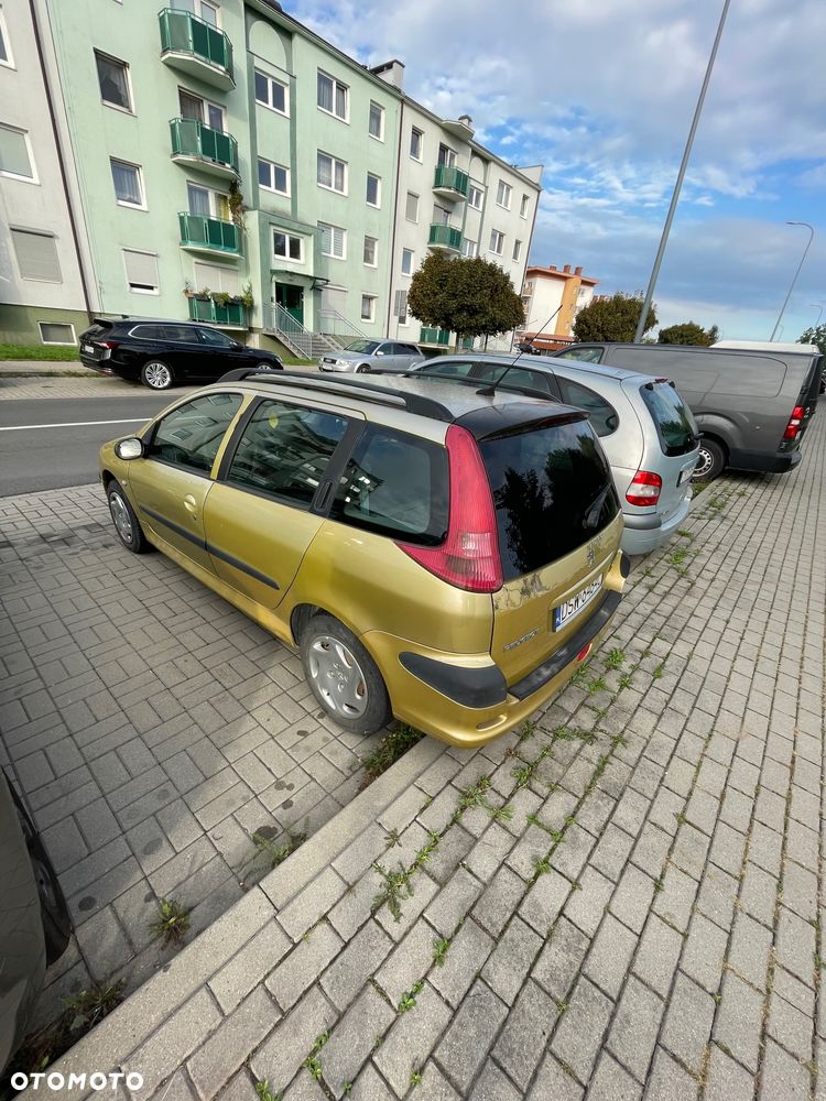Peugeot 206 1.1 Husky - 4