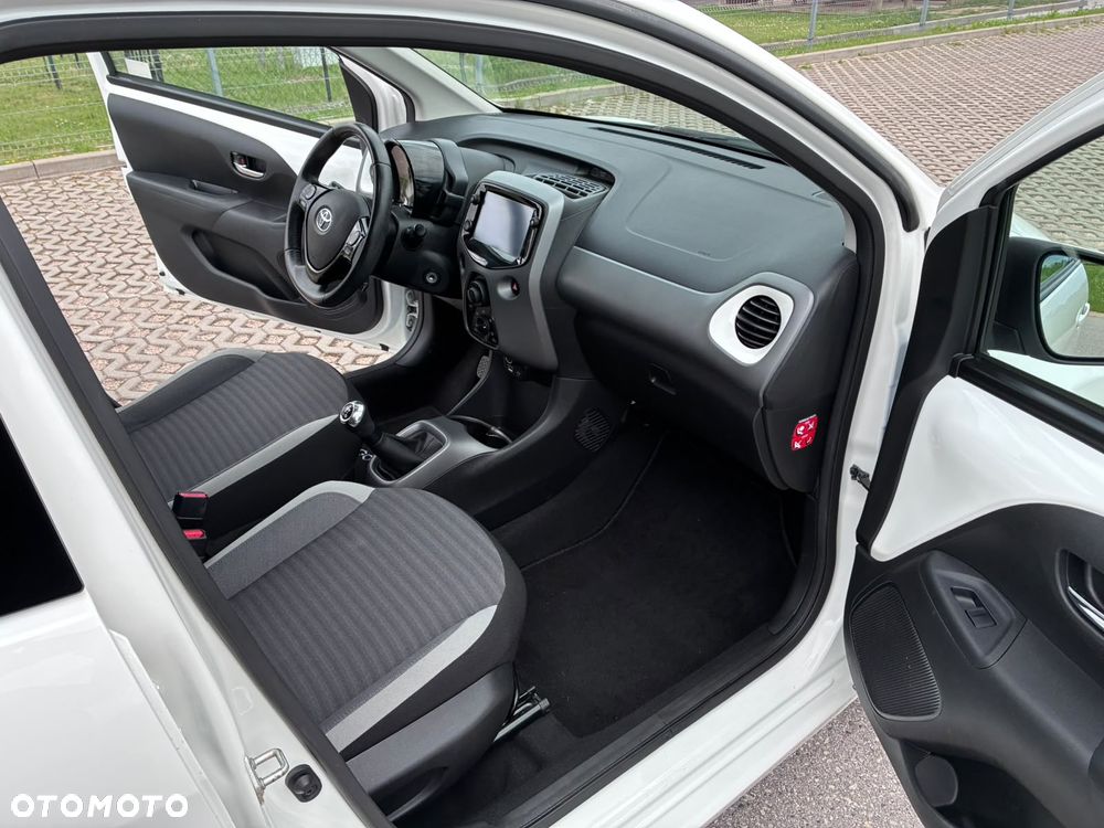 Toyota Aygo x-play club - 14