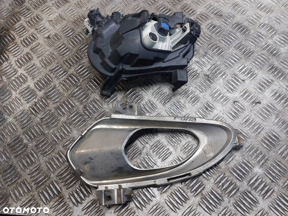 HALOGEN LEWY + RAMKA HALOGENU KIA CEED II - 4