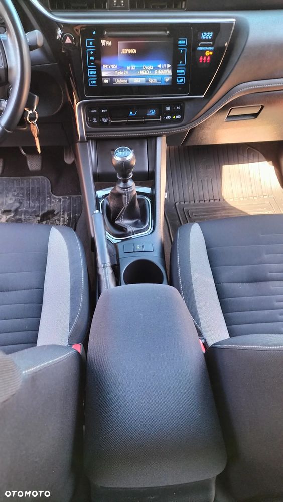 Toyota Auris 1.6 Comfort - 17