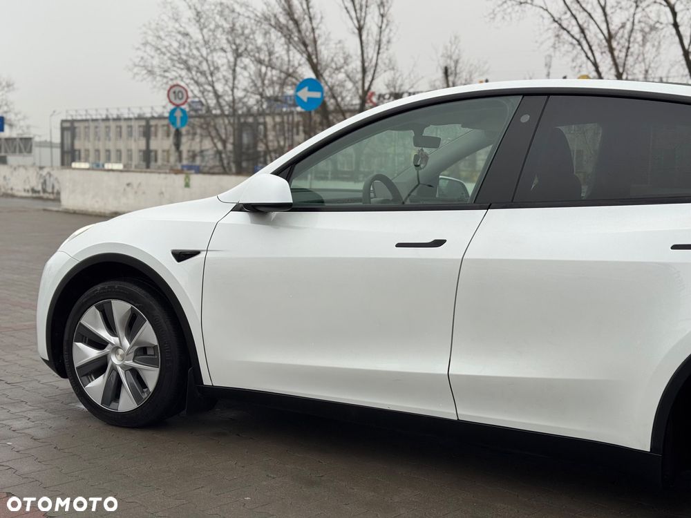 Tesla Y Long Range Dual Motor AWD - 10