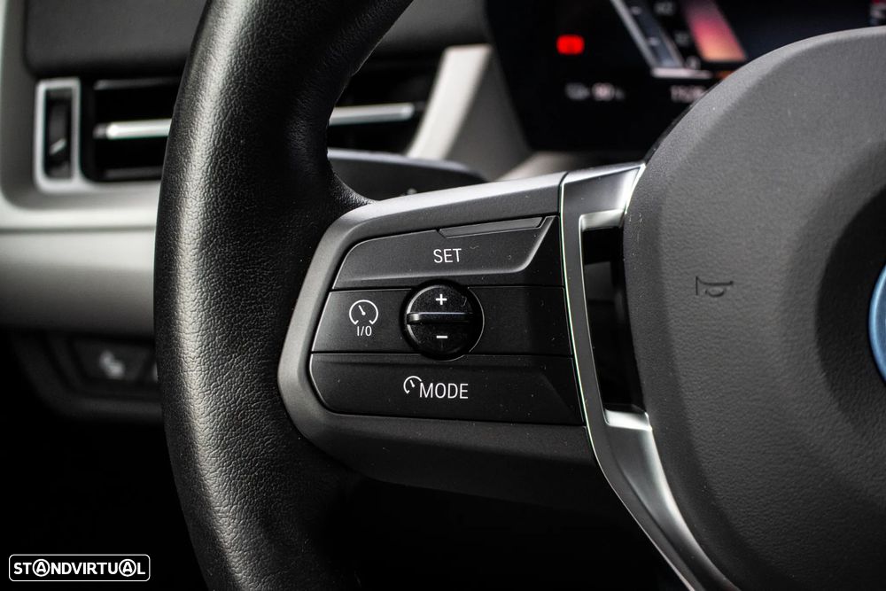 BMW iX1 xDrive30 - 16