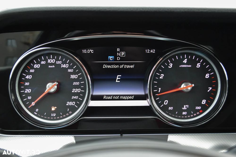 Mercedes-Benz E 200 4Matic 9G-TRONIC Avantgarde - 22