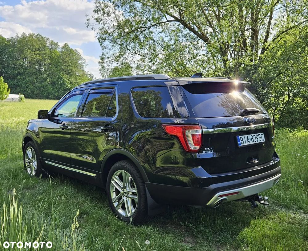 Ford Explorer - 13