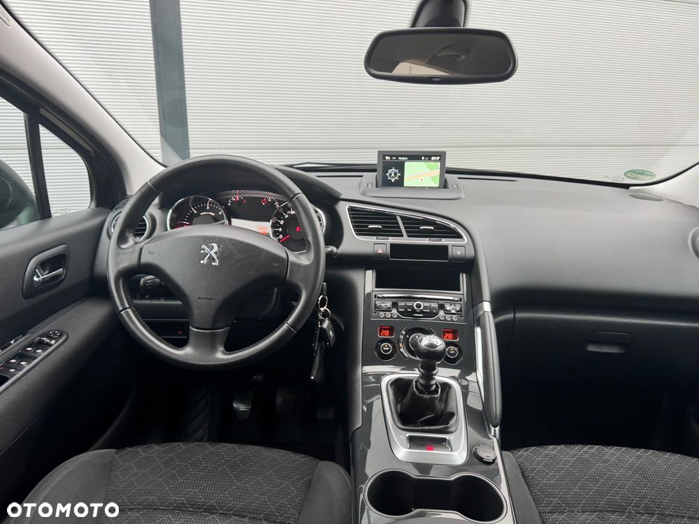 Peugeot 3008 1.6 BlueHDi Style S&S - 26