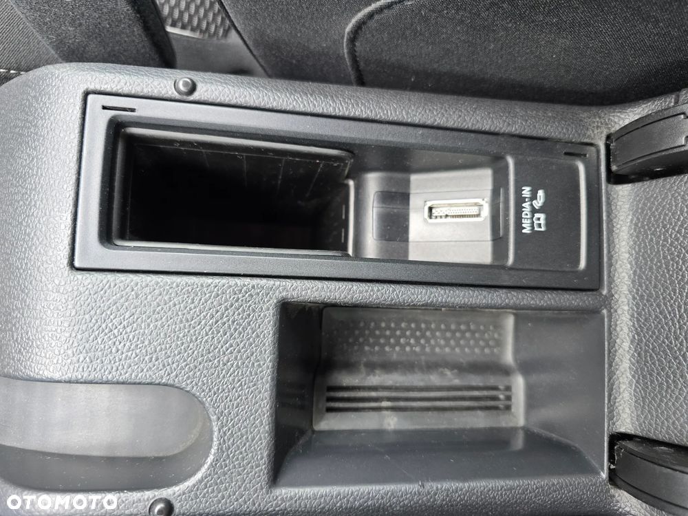 Volkswagen Golf 2.0 R DSG - 14