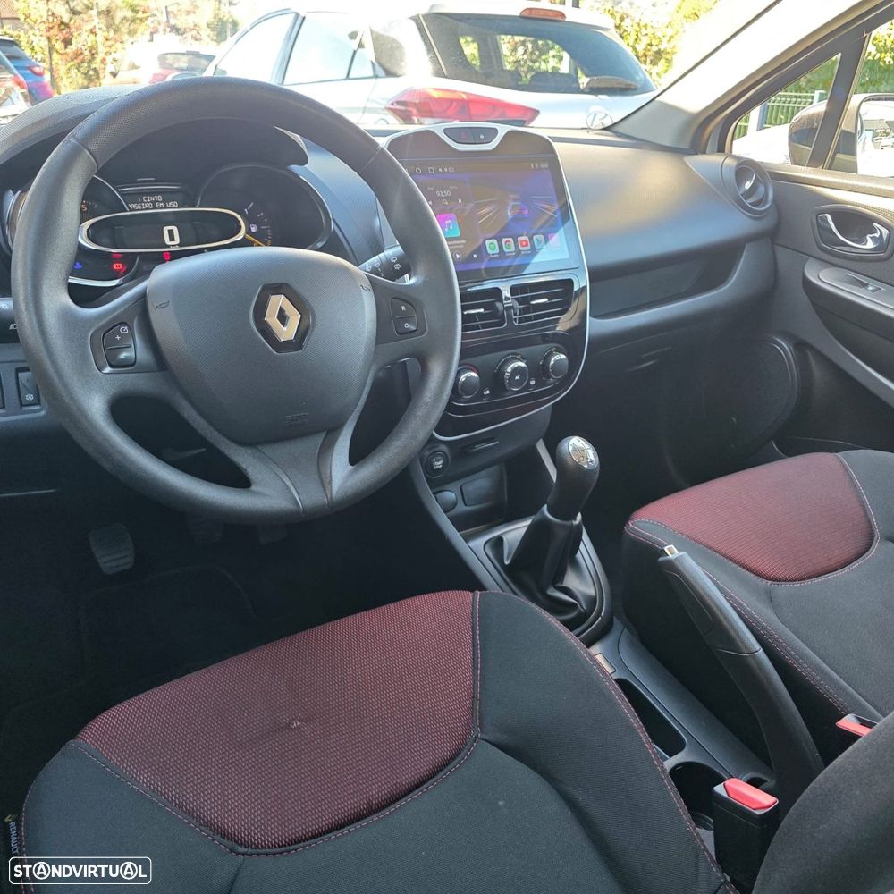 Renault Clio - 29
