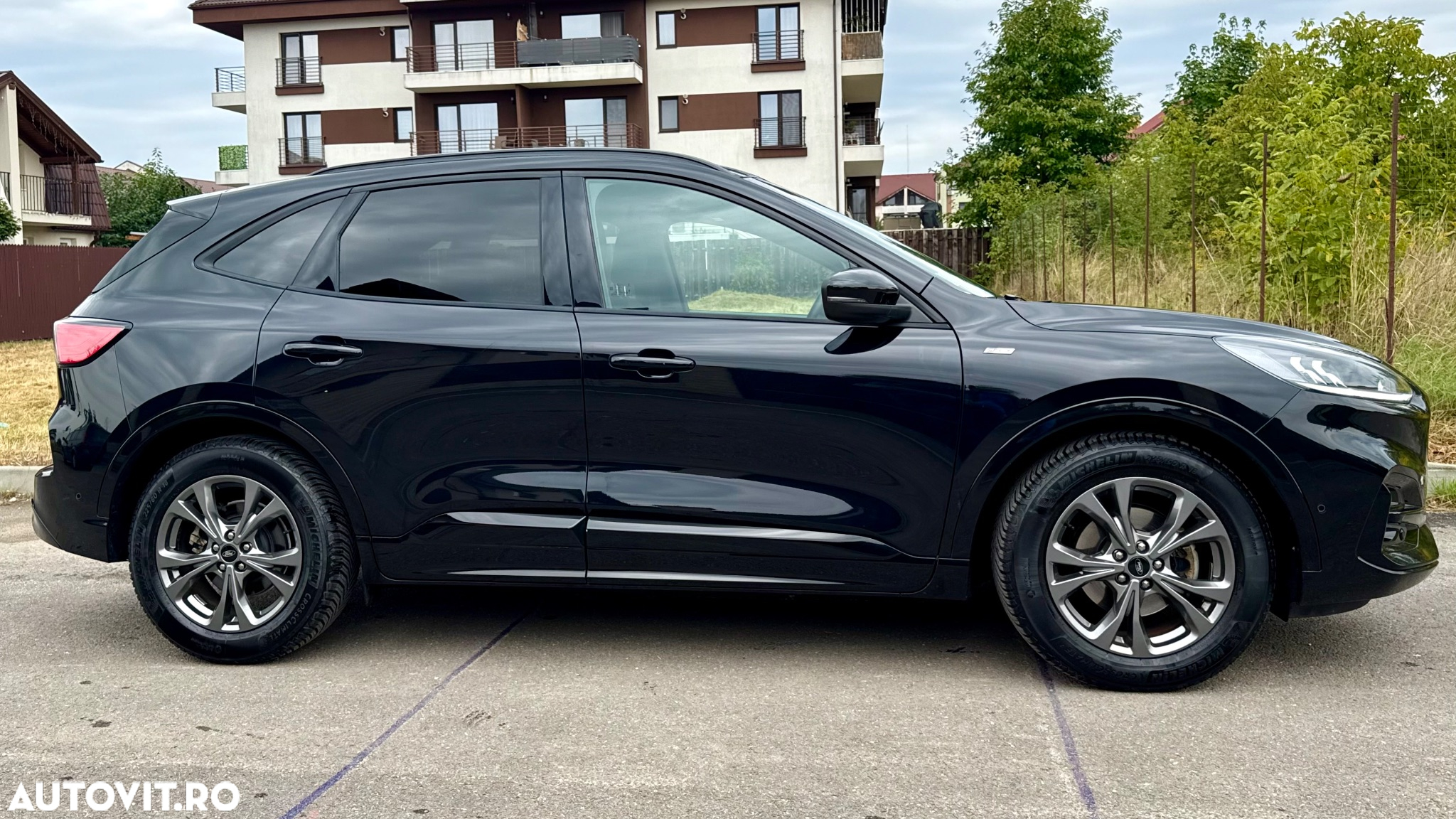 Ford Kuga 2.5 Duratec FHEV ST-LINE - 16