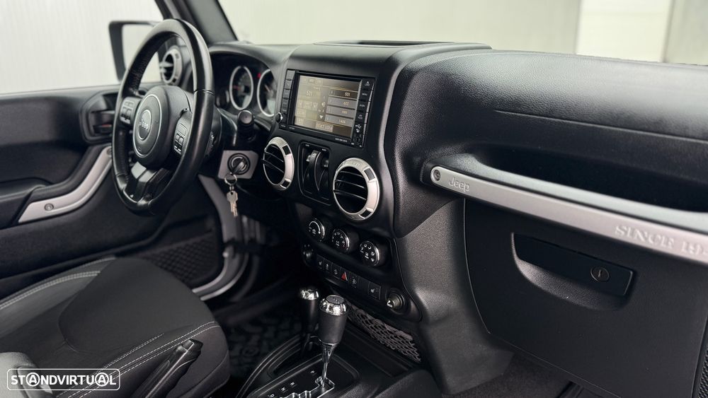 Jeep Wrangler - 20