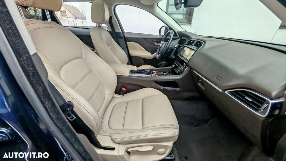 Jaguar F-Pace - 9