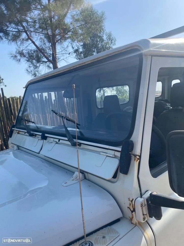 Land Rover Defender - 19