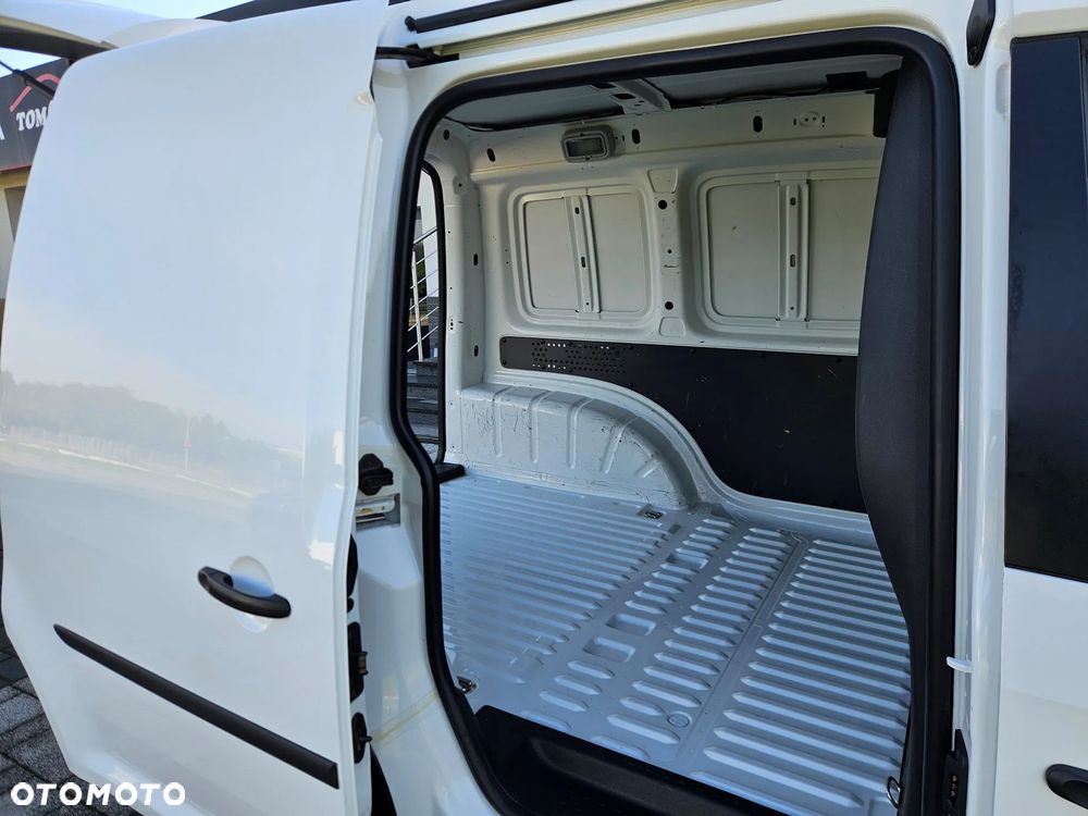 Volkswagen Caddy 1.0TSI 102KM - 21