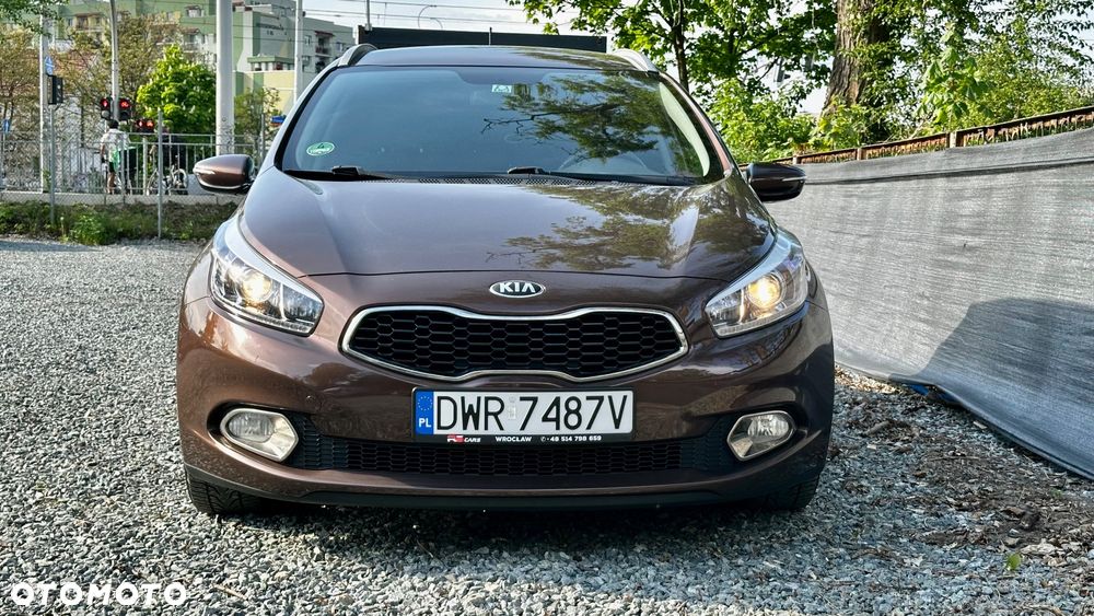 Kia Ceed 1.6 GDI ISG Platinum Edition - 2