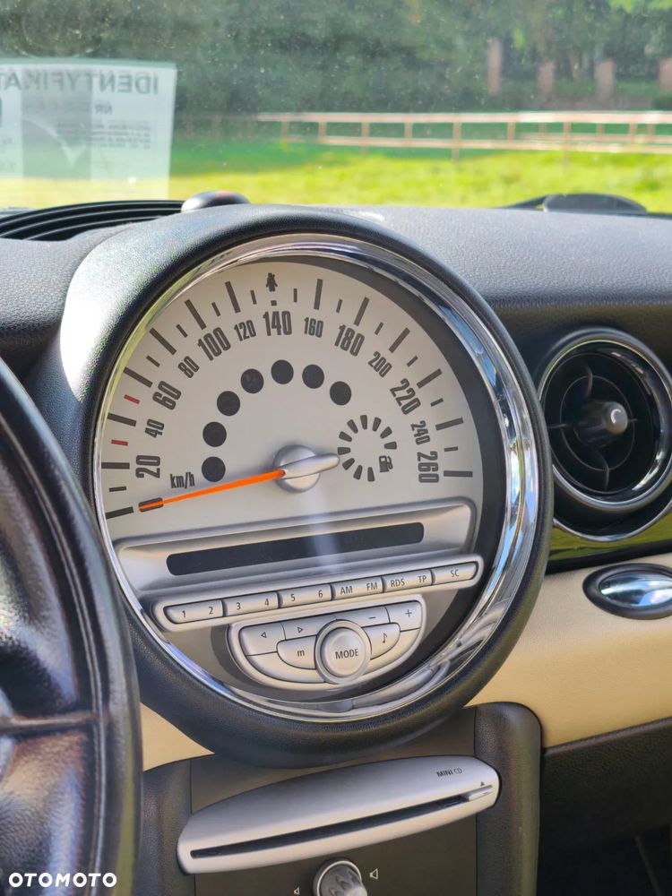 MINI Cooper Standard - 13