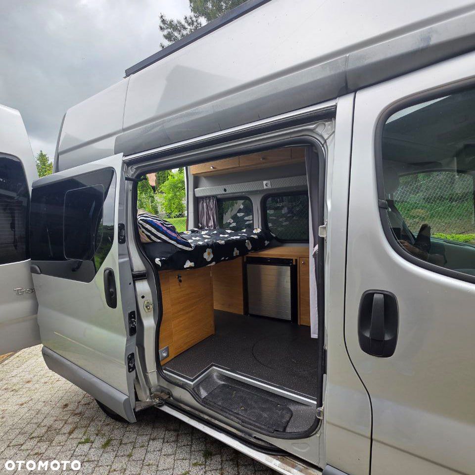Renault TRAFIC - 10