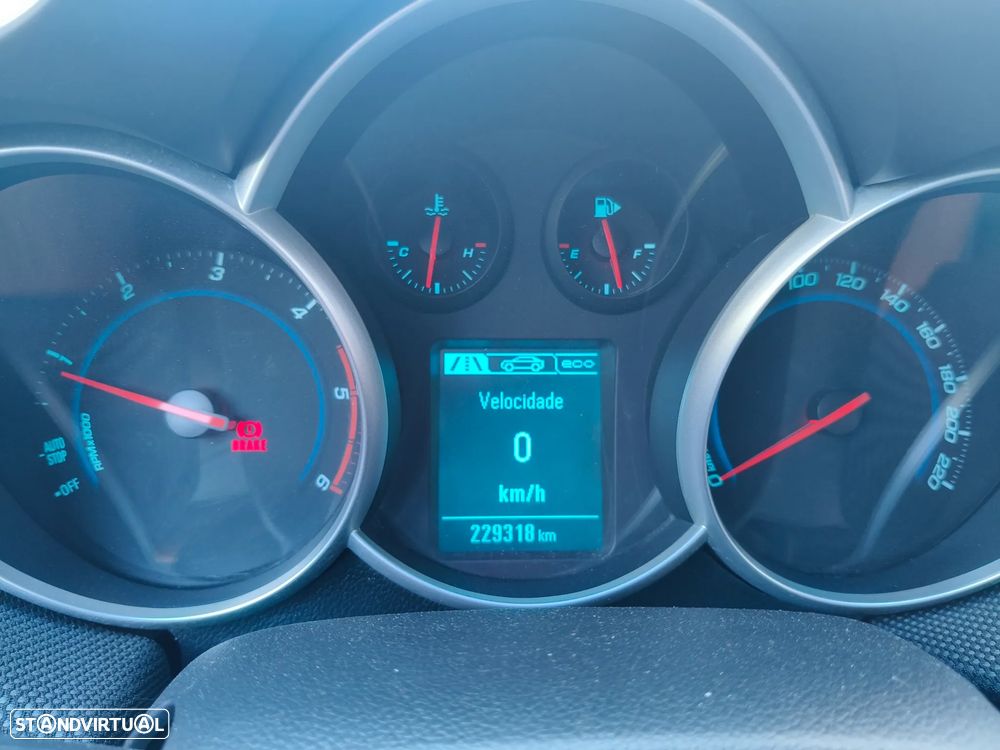 Chevrolet Cruze SW 1.7 VCDi LT - 4