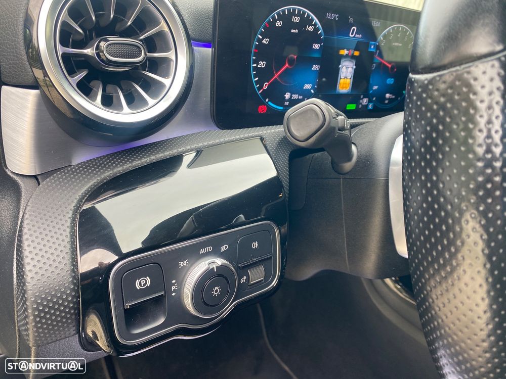 Mercedes-Benz A 250 e AMG Line - 9