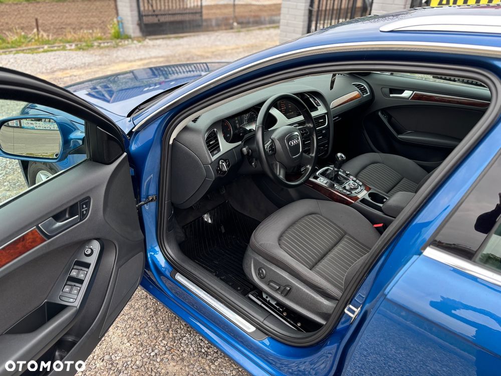 Audi A4 Avant - 6