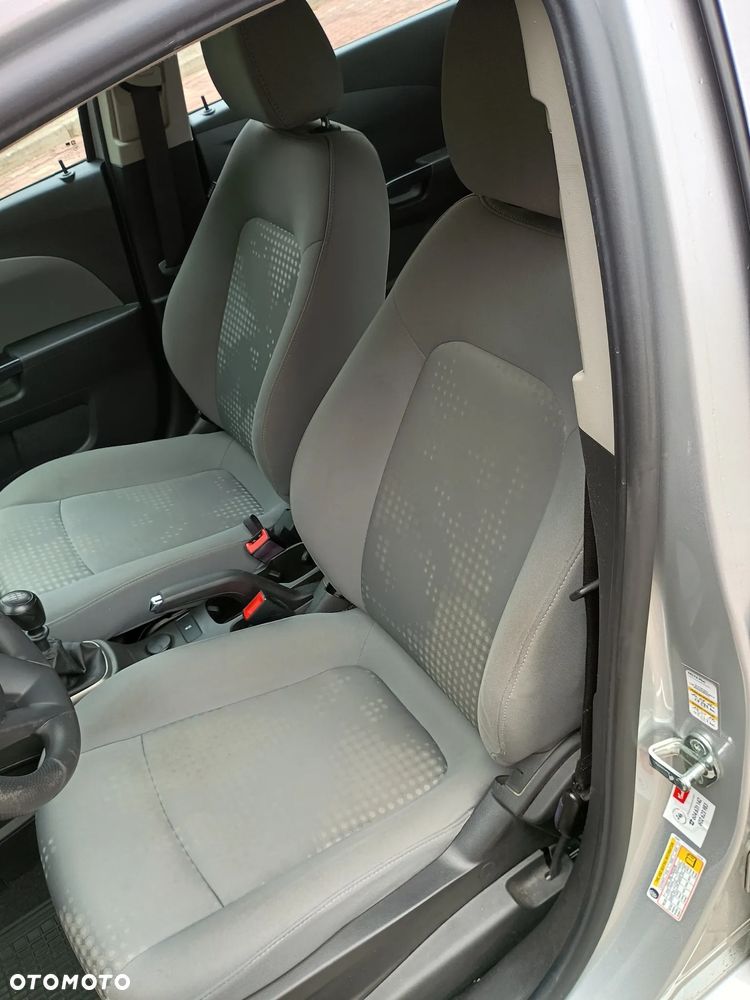 Chevrolet Aveo 1.2 LS+ - 17