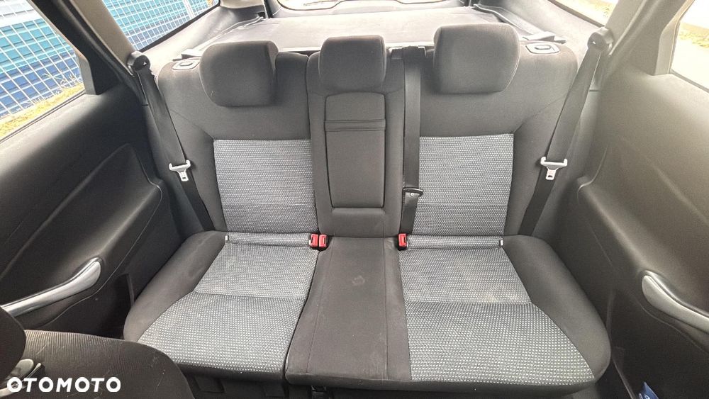 Ford Mondeo - 12