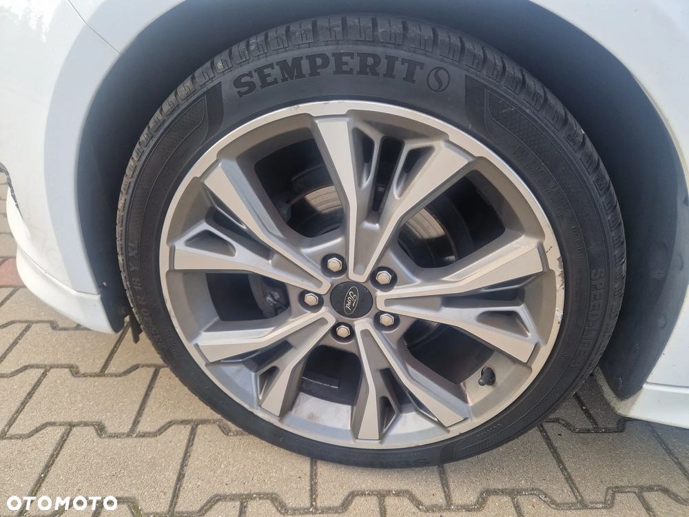 Ford Focus 1.0 EcoBoost ST-Line - 15
