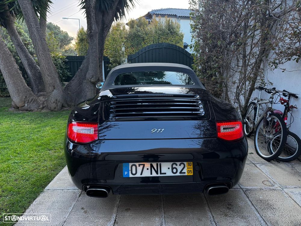 Porsche 911 Série F - 7