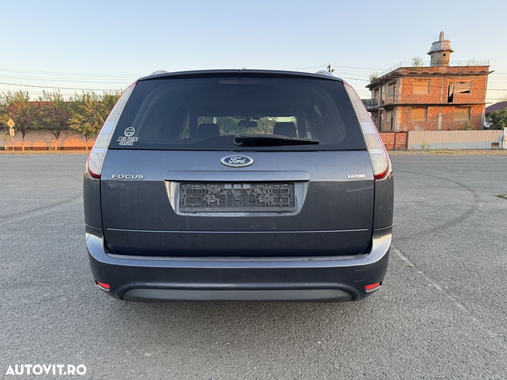 Ford Focus 1.6 TDCI DPF Trend - 6