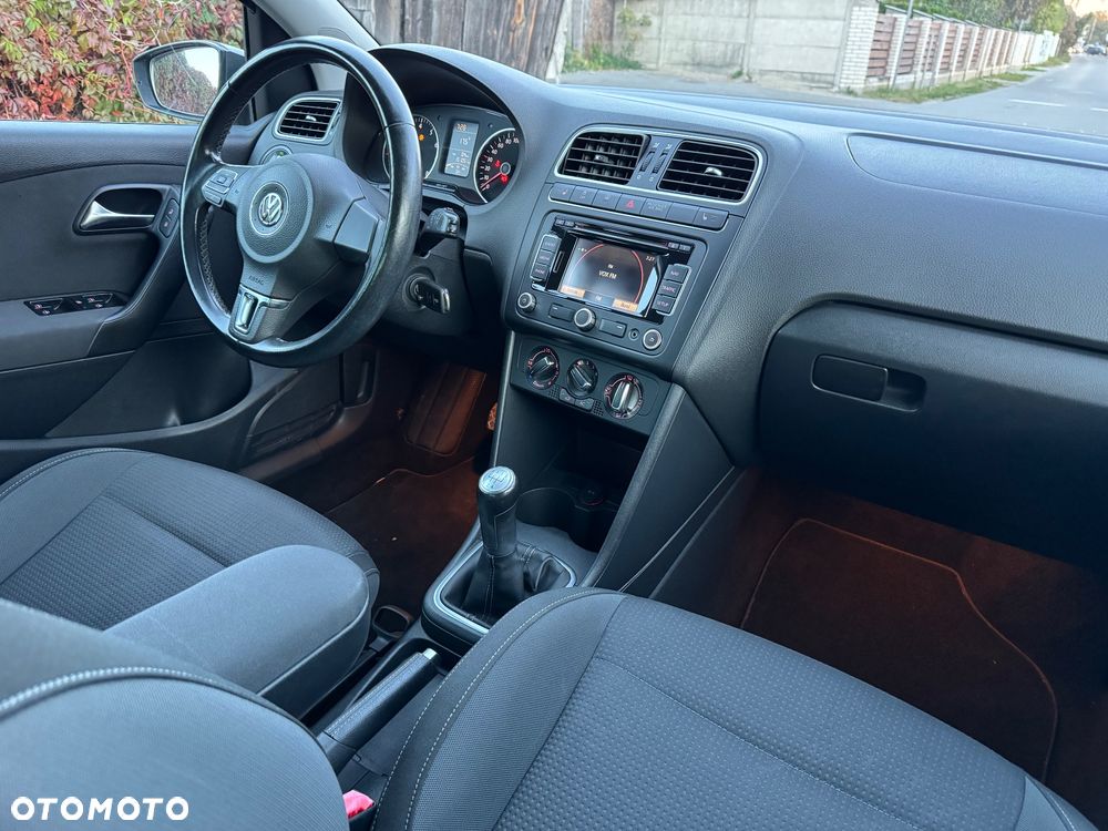 Volkswagen Polo - 13